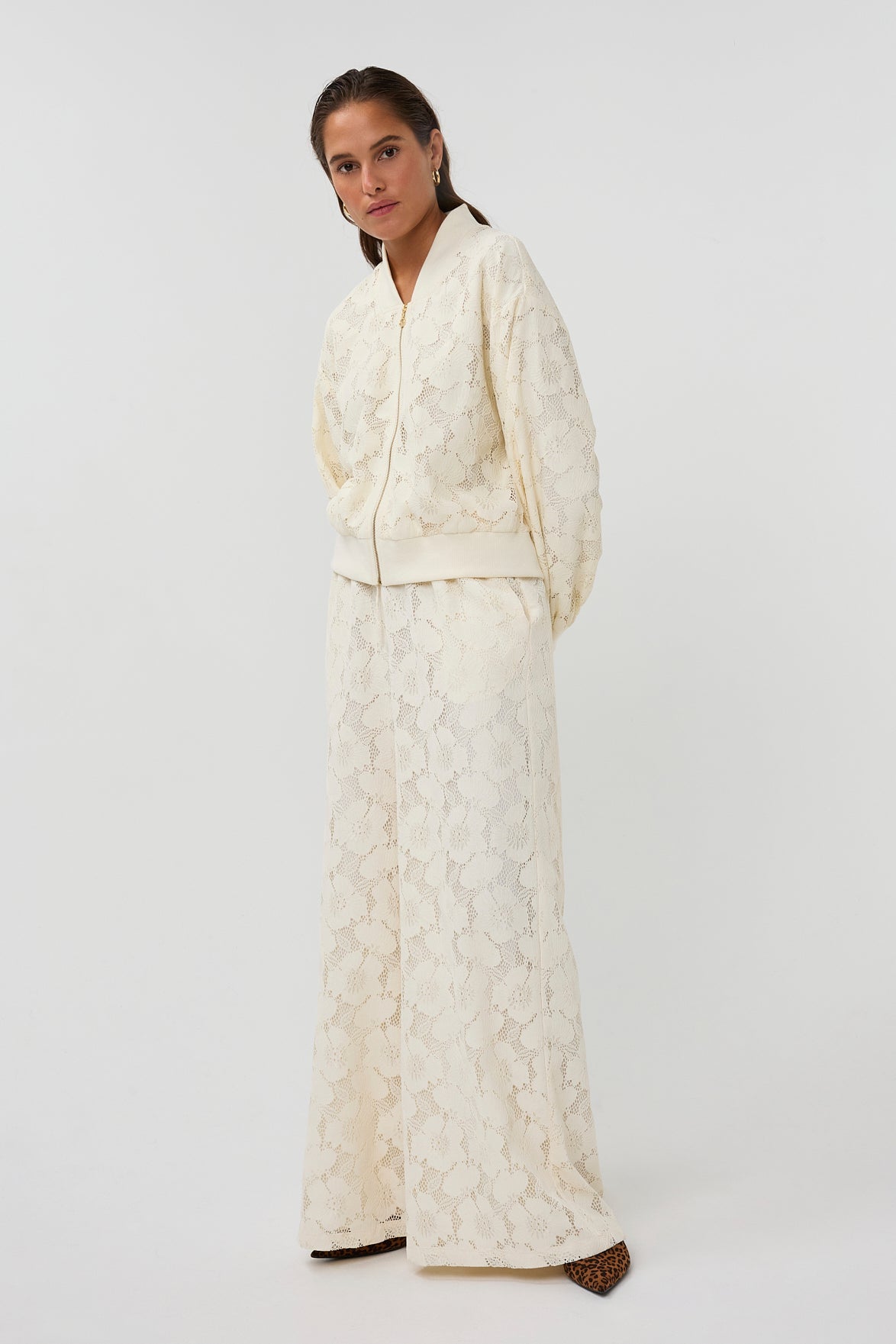 Amaya Amsterdam Meadow Bomber