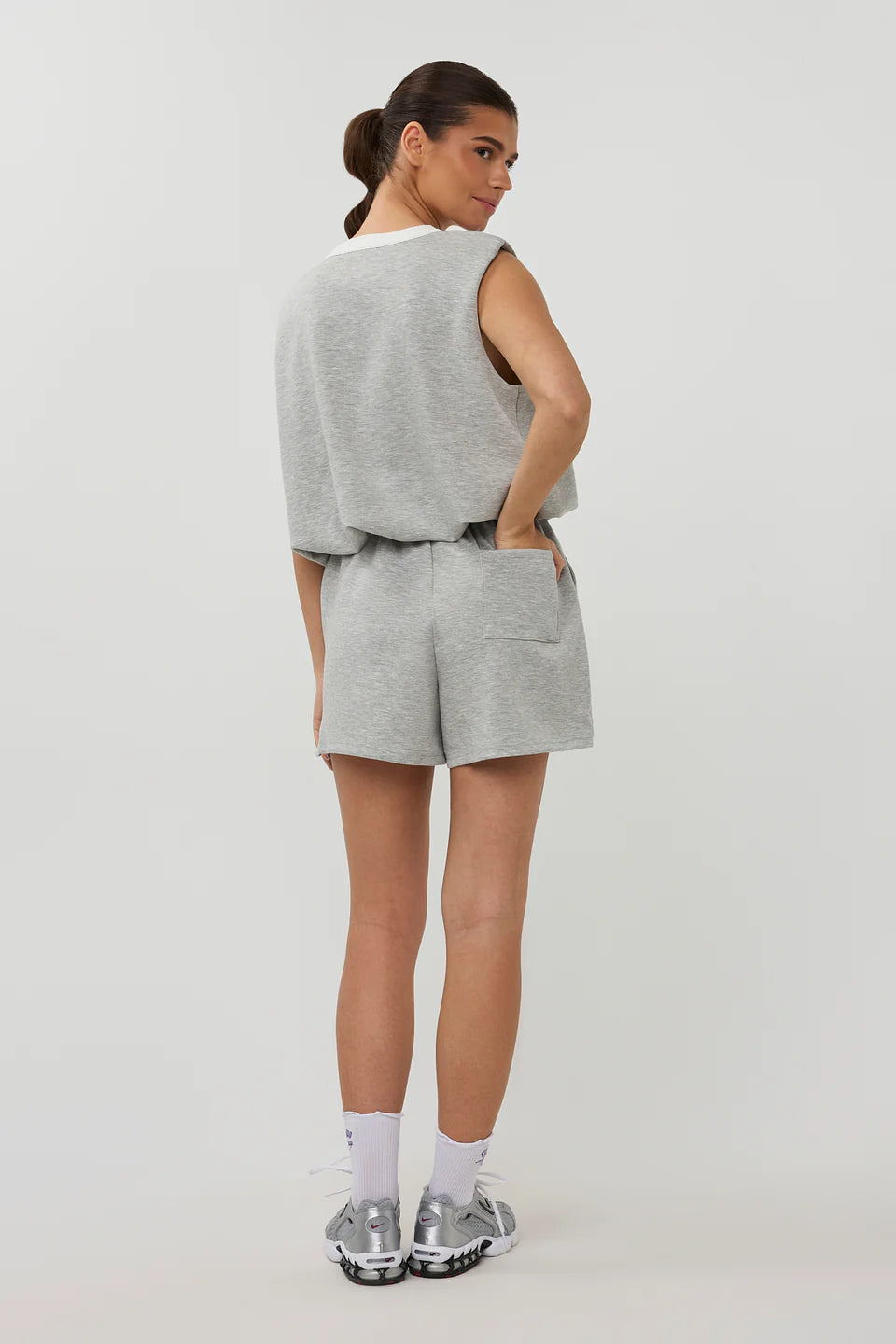 Studio Amaya Soleil Short